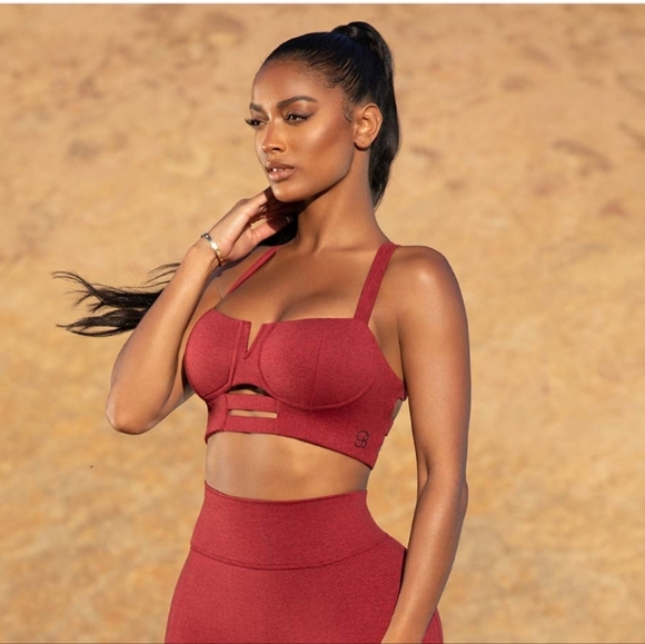 Bombshell Sportswear Other - Buxom bra bonbshell sportswear